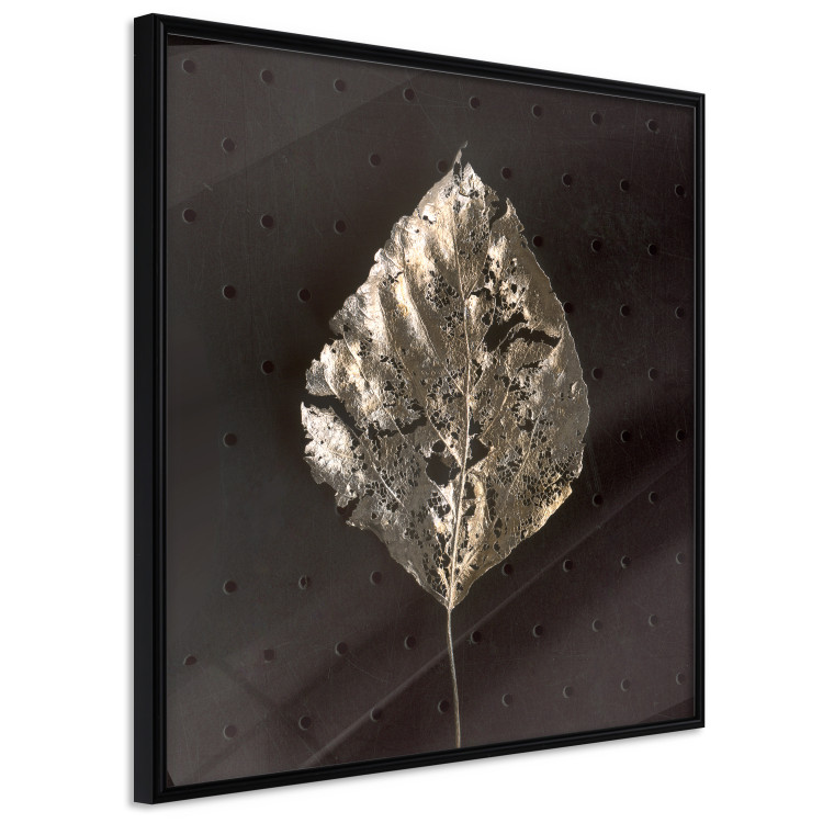 Poster Twilight of Summer - abstraction with a golden leaf on a background of deep black 118753 additionalImage 10