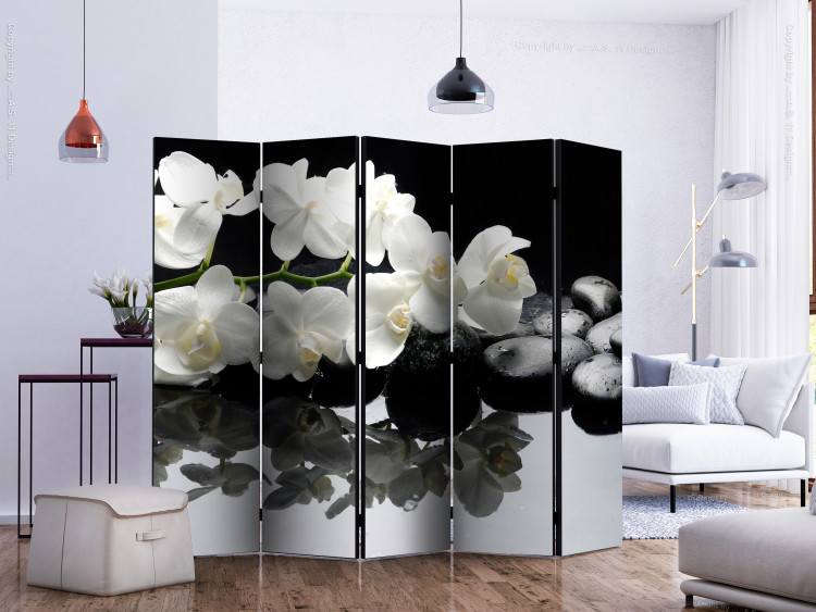 Folding Screen Stones and Orchid II (5-piece) - white flowers on a black background 124253 additionalImage 2