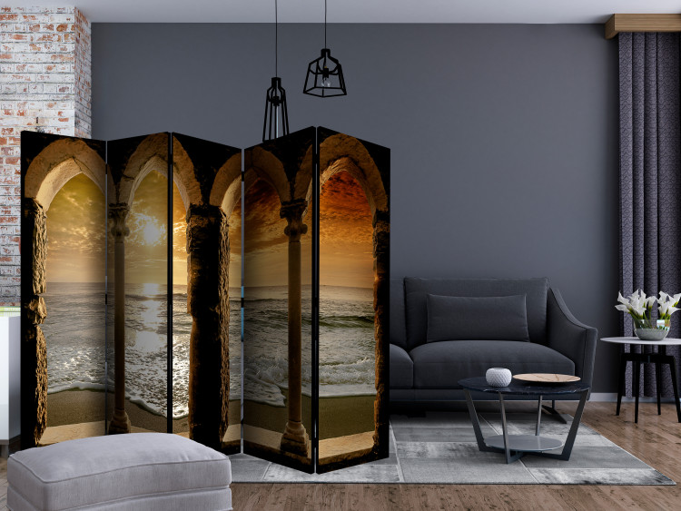 Room Separator Idyll II - view from behind columns to the beach with ocean and setting sky 133653 additionalImage 4