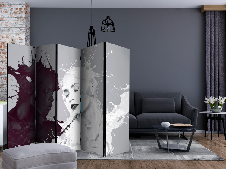 Folding Screen Dissonance II (5-piece) - black and white silhouettes of a woman and a man 124063 additionalImage 4