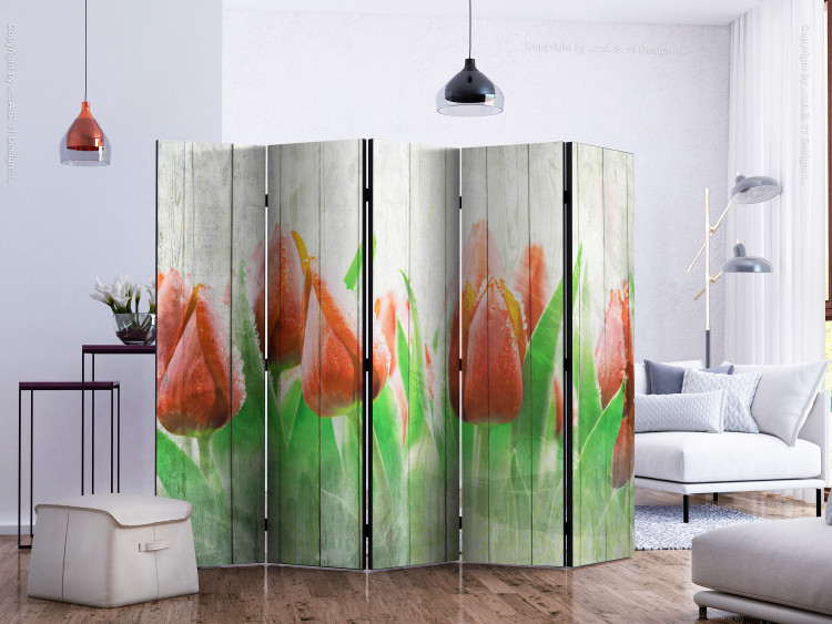Room Divider Red Tulips on Wood II - tulip flowers on a wooden background 133863 additionalImage 2