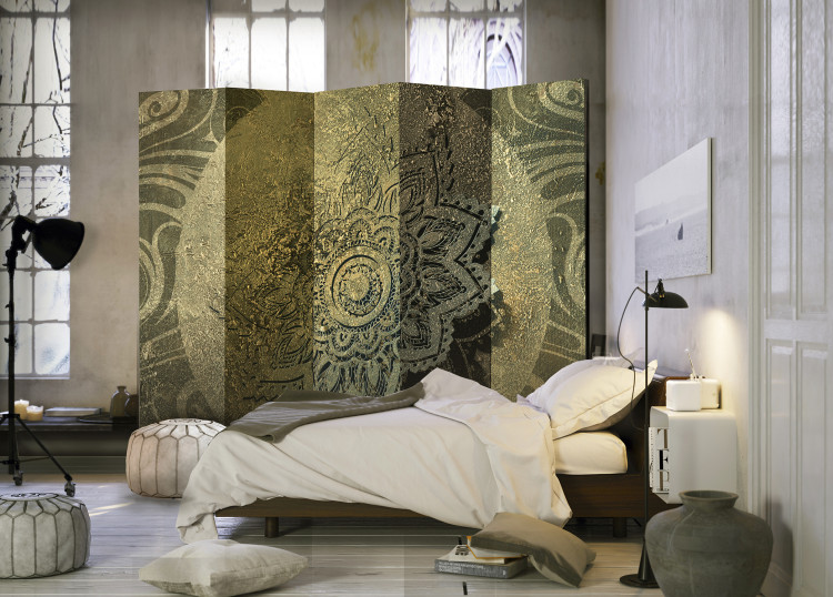 Room Divider Golden Treasure II - oriental mandala on a background of 3D motif ornaments 95473 additionalImage 2