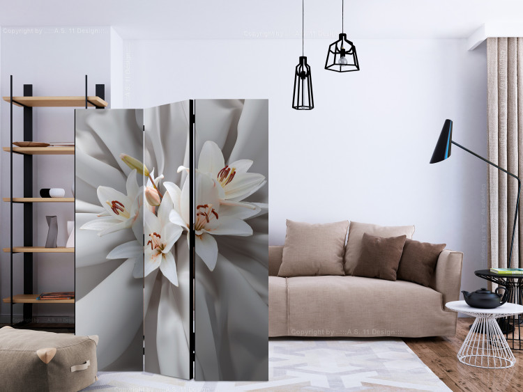 Room Divider Sensual Lilies (3-piece) - illusion in white flowers on a velvety background 132683 additionalImage 4