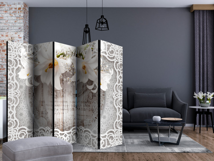 Room Divider Lilies and Quilted Background II - white flowers amidst ornaments on a retro background 133904 additionalImage 4