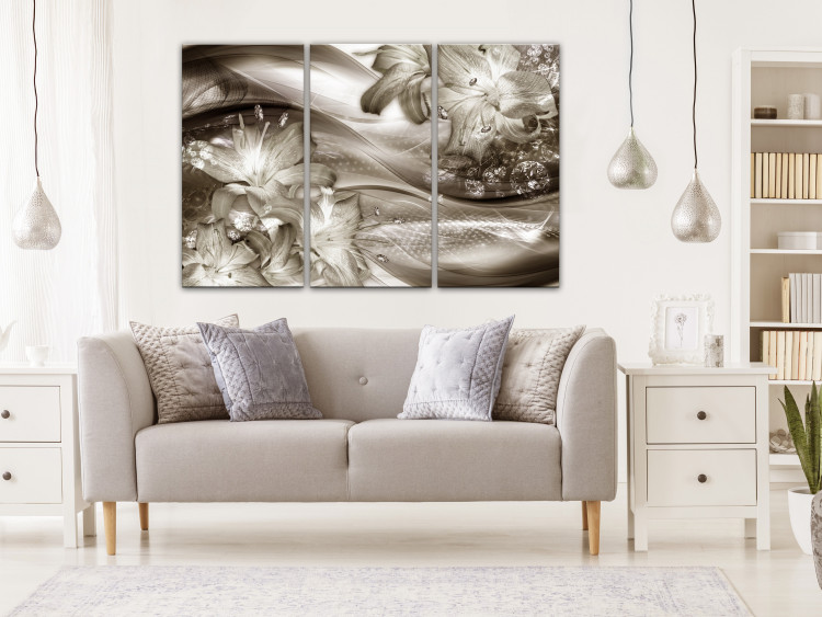 Canvas Sepia Lilies - Delicate Flowers in a Crystal Garden 146024 additionalImage 3