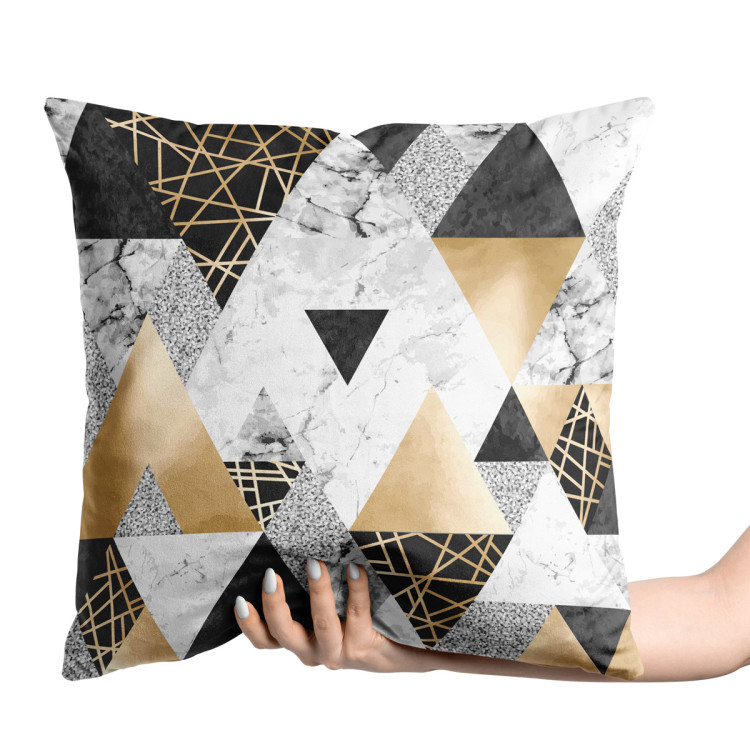 Decorative Velor Pillow Elegenat geometry - a minimalist design with imitation marble and gold 147034 additionalImage 2