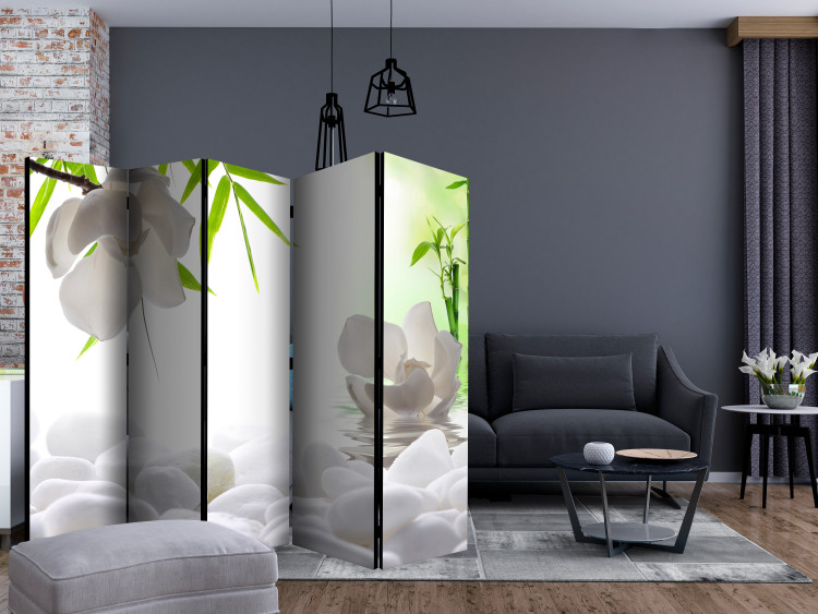 Room Divider Screen Lake of Silence II (5-piece) - white stones and flowers in zen style 133044 additionalImage 4