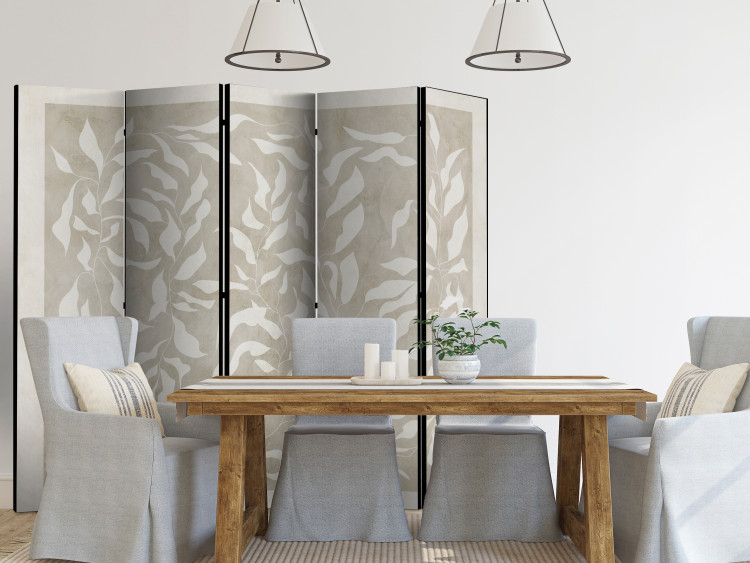Room Divider Screen Leafy Weave II (5-piece) - Abstraction in white plants on a beige background 136554 additionalImage 4