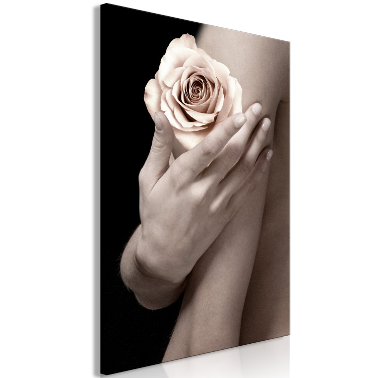 Canvas Art Print Tea rose on a hand - photo of a woman holding a flower in her hand 128064 additionalImage 2