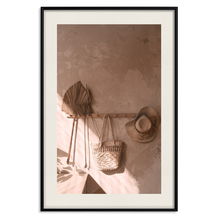 Wall Poster Tourist Composition - hat against a wall in a uniform texture 134764 additionalImage 21