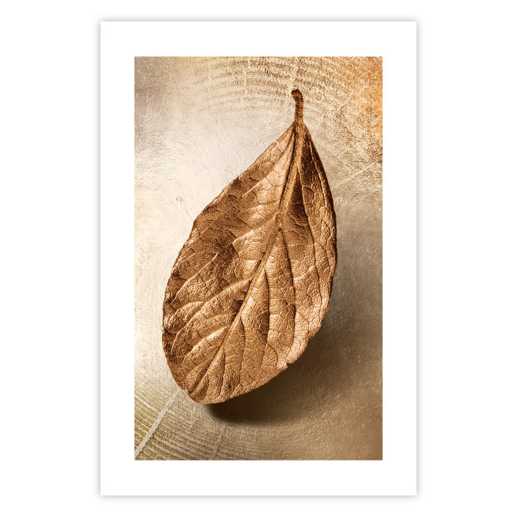 Poster Golden Lightness - golden leaf with distinct texture on a beige background 127394 additionalImage 19