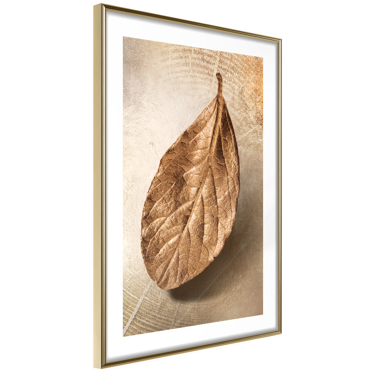 Poster Golden Lightness - golden leaf with distinct texture on a beige background 127394 additionalImage 7