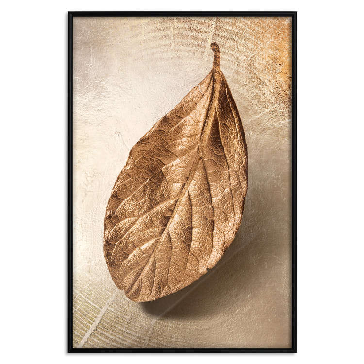 Poster Golden Lightness - golden leaf with distinct texture on a beige background 127394 additionalImage 16