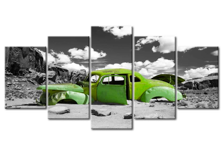 Canvas Art Print Hermit (5-piece) - green abandoned vintage car in a vintage style 149094