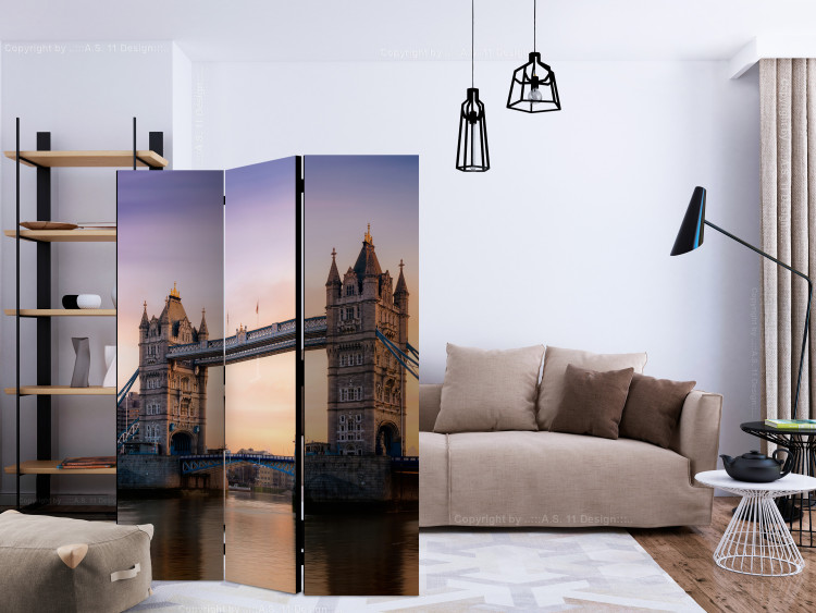Room Divider Sunset Bridge - architecture of a bridge in London against a river backdrop 123305 additionalImage 4