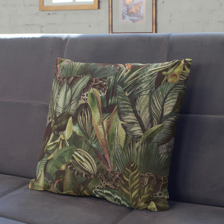 Decorative Microfiber Pillow Tigers among leaves - a composition inspired by the tropical jungle cushions 146925 additionalImage 2