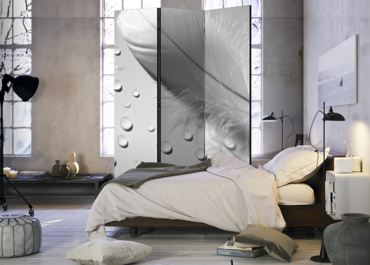 Room Divider White Feather - romantic feather with water droplets in gray motif 97425 additionalImage 2