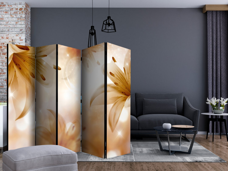 Room Divider Golden Years II - light brown lily flowers on an abstract background 133735 additionalImage 4