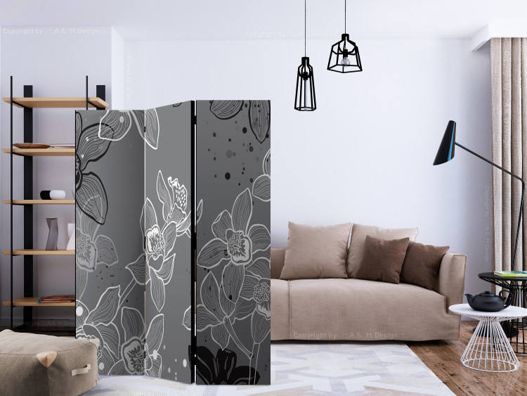 Room Divider Winter Flora (3-piece) - pattern of black and white irises on a gray background 132555 additionalImage 4