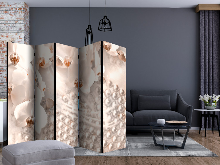 Room Divider Treasures of Elegance II - lily flowers in a bright composition with 3D imitation 133855 additionalImage 4