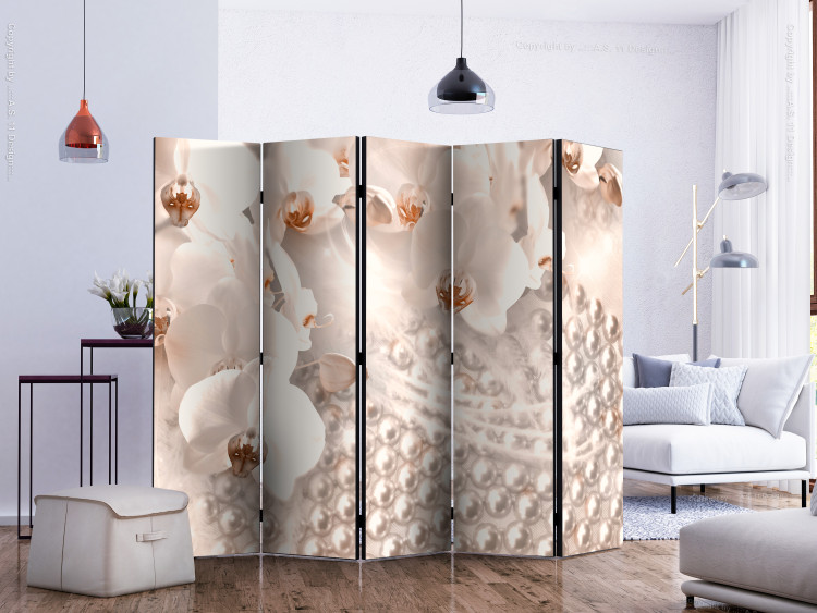 Room Divider Treasures of Elegance II - lily flowers in a bright composition with 3D imitation 133855 additionalImage 2