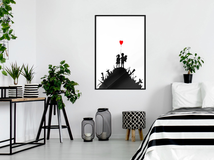 Wall Poster Battlefield - black and white composition with a pair of children and a heart-shaped balloon 118765 additionalImage 3