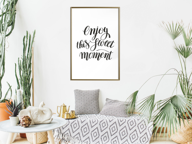 Wall Poster Enjoy This Sweet Moment - black English text on a solid background 114675 additionalImage 15