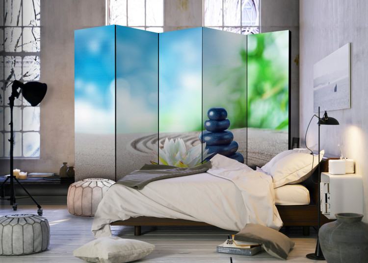 Folding Screen Quiet Place II - blue stones and orchid flowers on sand 96075 additionalImage 2
