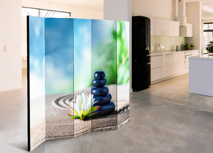 Folding Screen Quiet Place II - blue stones and orchid flowers on sand 96075 additionalImage 4