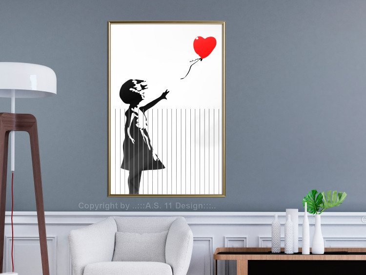 Poster Shredded Banksy - black and white girl releasing a red balloon 132495 additionalImage 5