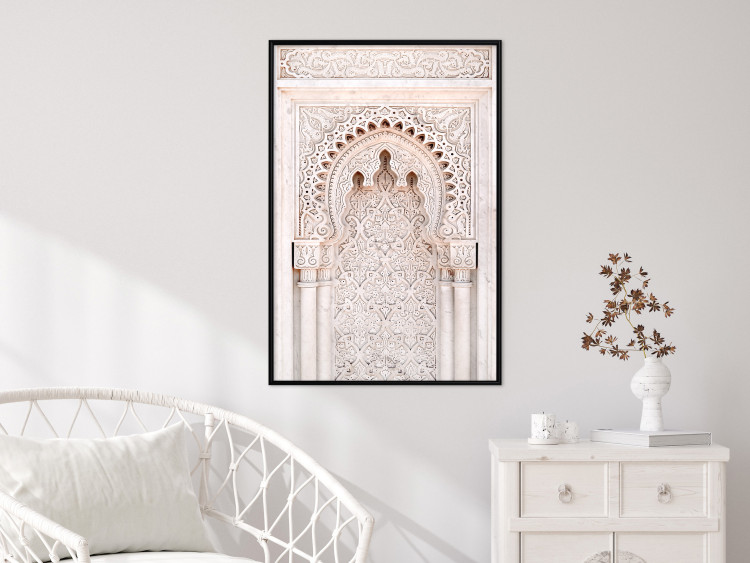 Poster Lacy Radiance - beige architecture of a column adorned with ornaments 129506 additionalImage 4