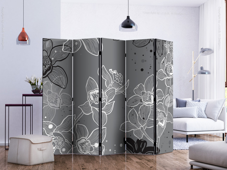 Folding Screen Winter Flora II (5-piece) - black and white pattern in flowers and gray background 132606 additionalImage 2