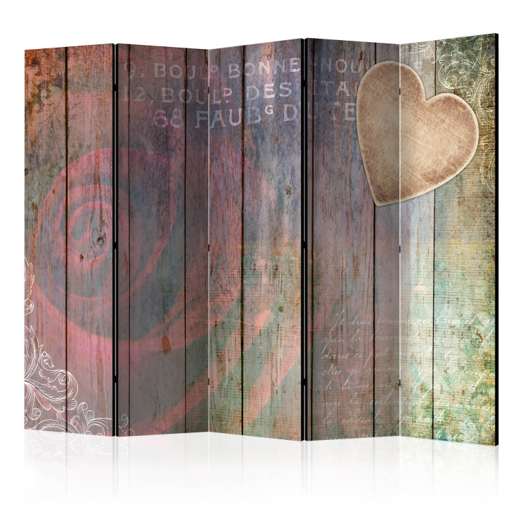 Room Divider Sculpted Memory II (5-piece) - heart and rose against a backdrop of planks 133016
