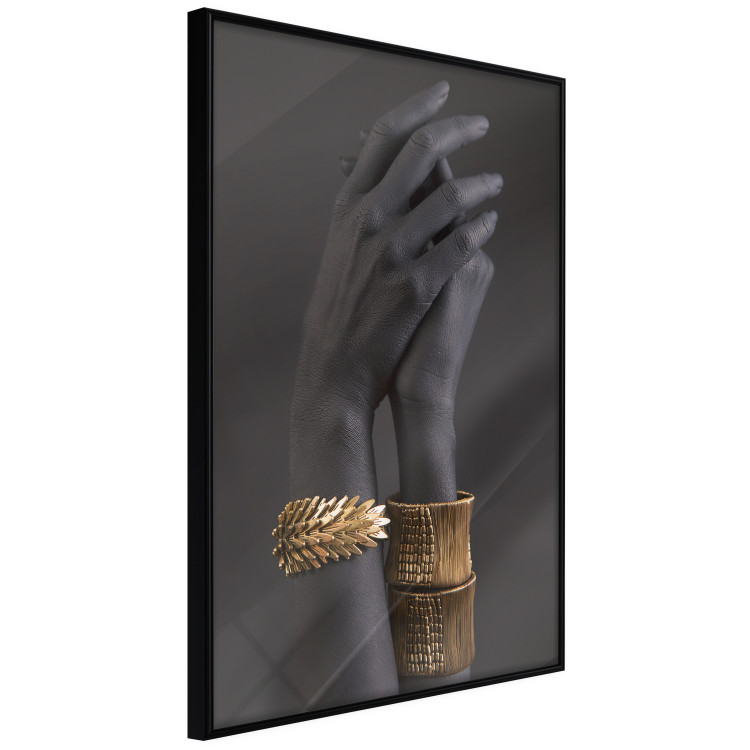 Poster Exotic Duet - black hands with golden accents on a dark background 130456 additionalImage 13