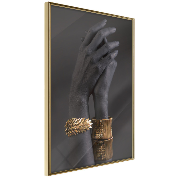 Poster Exotic Duet - black hands with golden accents on a dark background 130456 additionalImage 14
