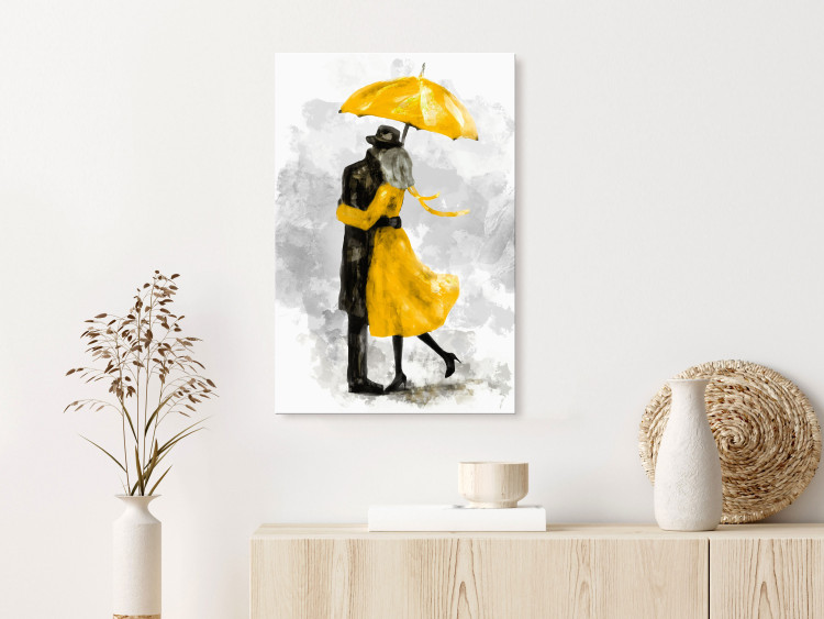 Canvas Print Under Yellow Umbrella (1 Part) Vertical 132156 additionalImage 3