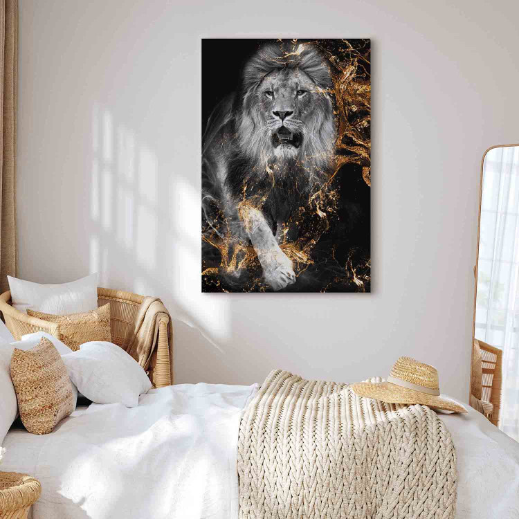 Canvas King in Gold (1 Part) Vertical 150956 additionalImage 10