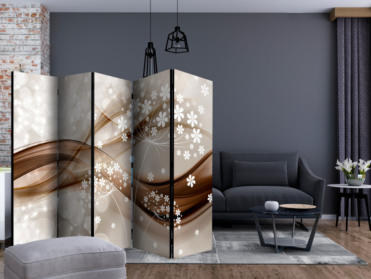 Folding Screen Spring Stories II (5-piece) - beige 3D illusion in light flowers 133066 additionalImage 4
