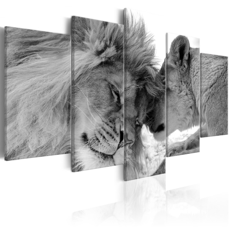 Canvas Art Print Lion Love (5-piece) - Black and White Composition with Animal Motif 105586 additionalImage 2