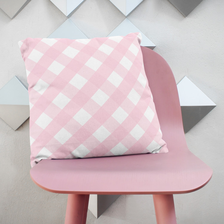 Decorative Microfiber Pillow Pink and white checkerboard - composition with geometric motif cushions 146986 additionalImage 3
