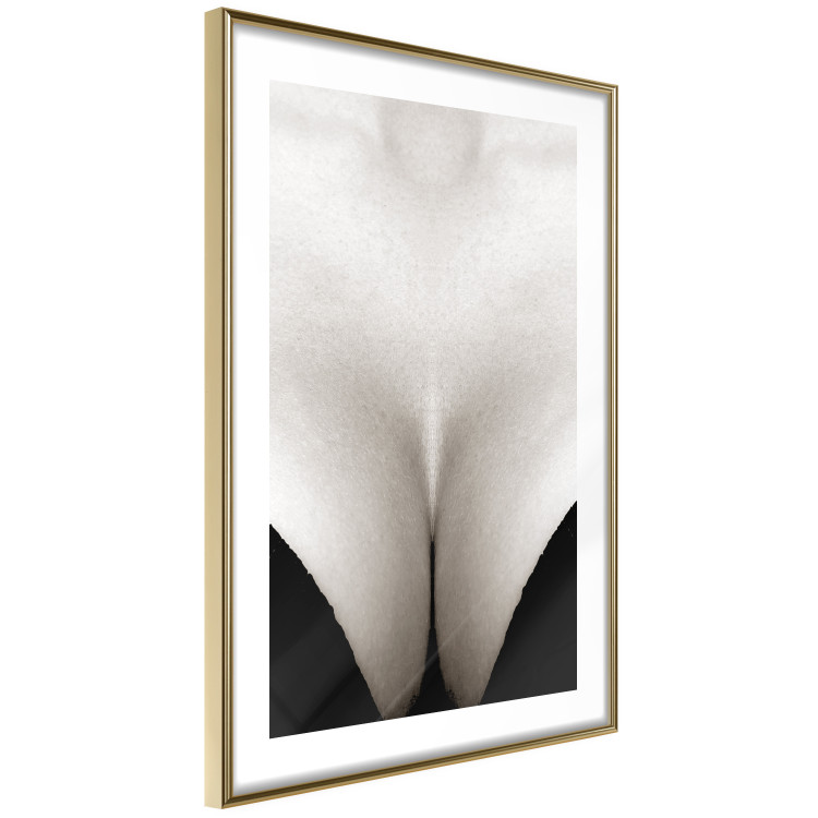 Wall Poster Decolletage - black and white female chest with visible neckline 123996 additionalImage 9