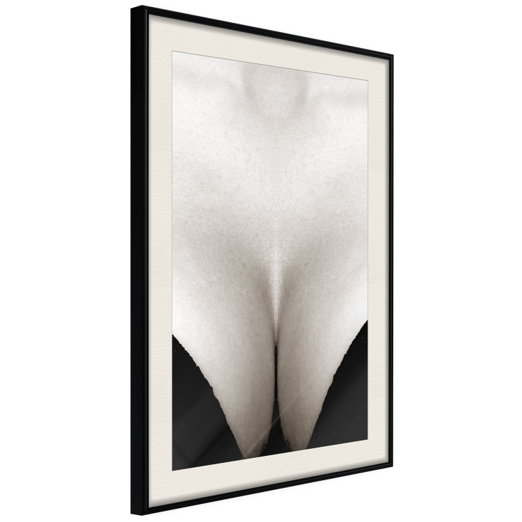 Wall Poster Decolletage - black and white female chest with visible neckline 123996 additionalImage 8