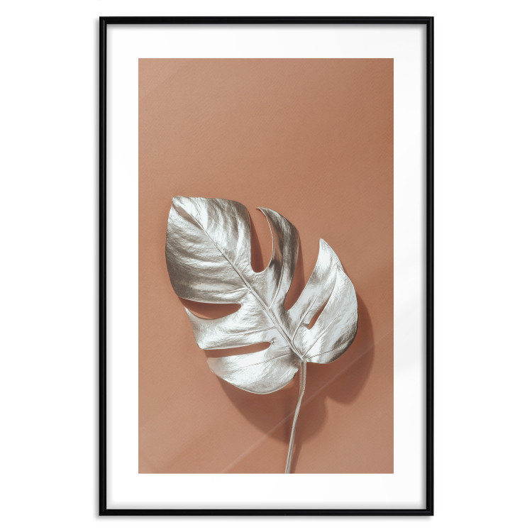 Wall Poster Sunny Keepsake - silver monstera leaf on a uniform light background 129507 additionalImage 15