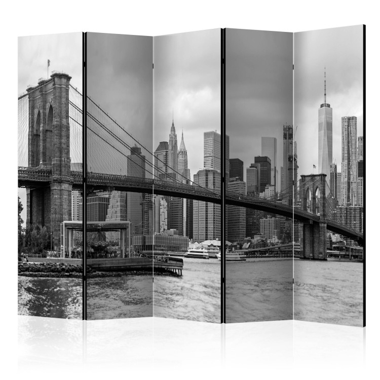 Folding Screen Road to Manhattan (Black and White) II (5-piece) - architecture 132607