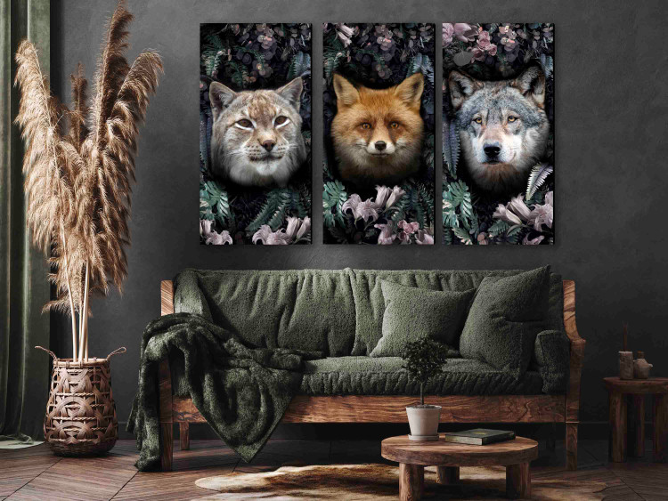Canvas Print Forest Dwellers (3-piece) - three cats among dense jungle leaves 138607 additionalImage 3