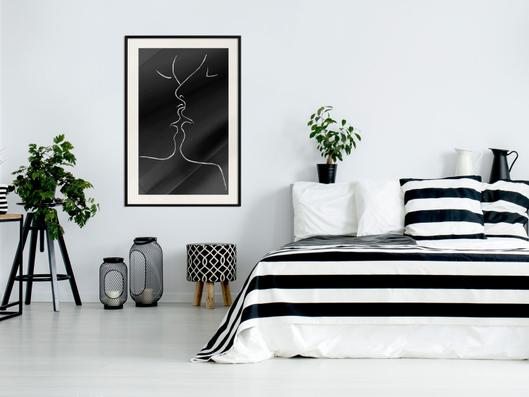 Wall Poster Gentle Kiss - romantic black and white line art with lovers 115227 additionalImage 22
