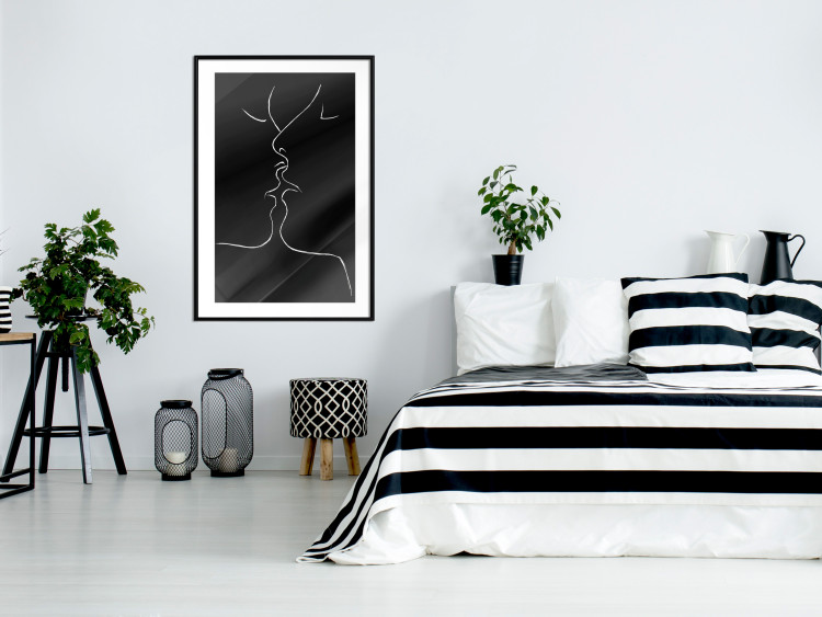 Wall Poster Gentle Kiss - romantic black and white line art with lovers 115227 additionalImage 7
