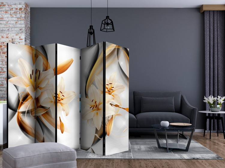 Folding Screen Lily's Innocence II - plant with yellow flowers in an illusion motif 133767 additionalImage 4