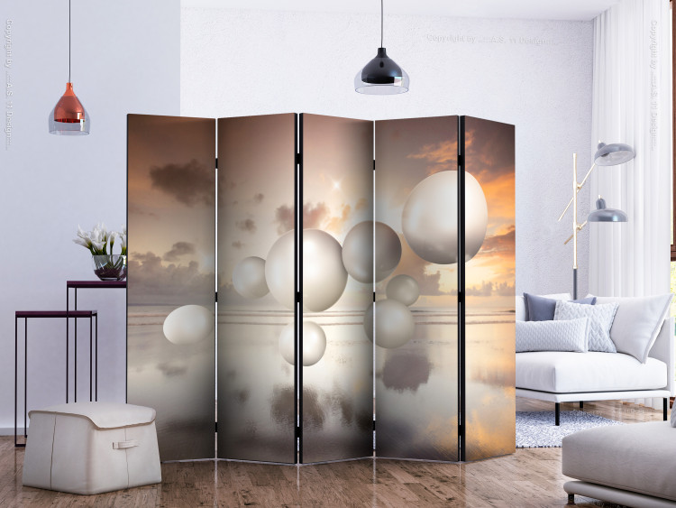 Room Divider Screen Morning Jewels II (5-piece) - 3D illusion with white spheres and water 128977 additionalImage 2