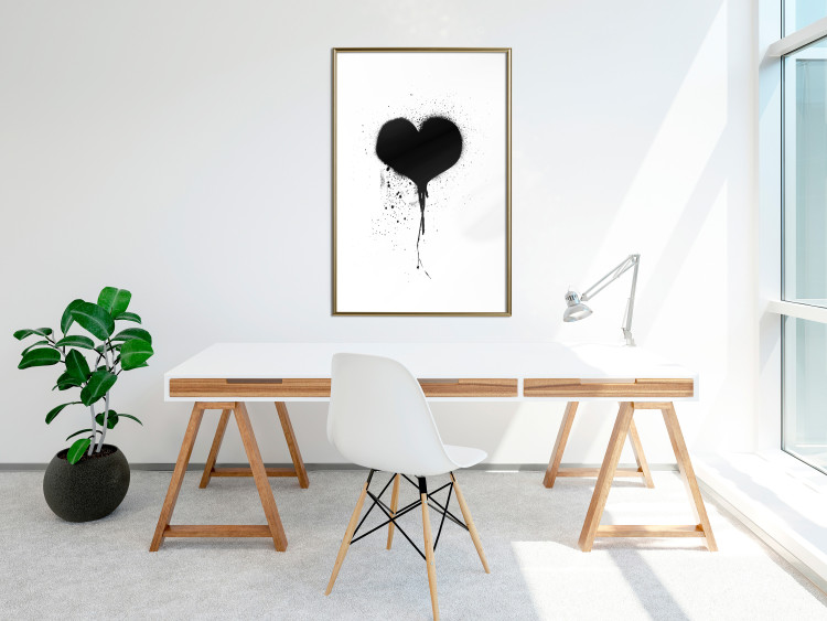 Poster Broken heart - simple black and white composition with a love symbol 115097 additionalImage 13